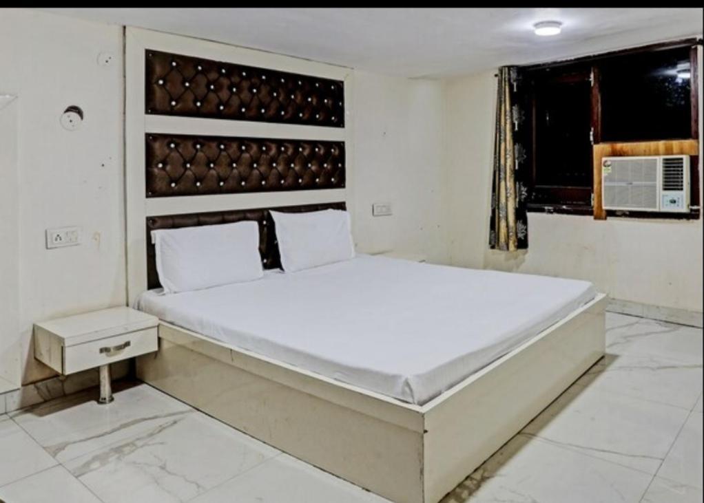 Mishra Residency Hotel Amritsar Eksteriør billede